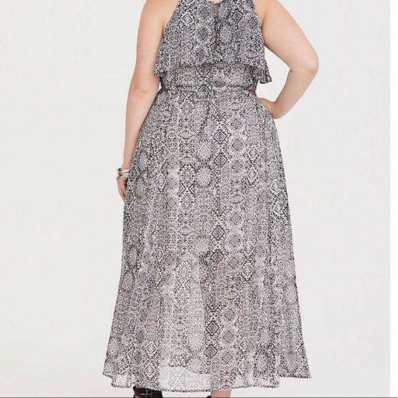 Torrid Black & White IKAT Chiffon Maxi Dress SZ 00 - Picture 4 of 6